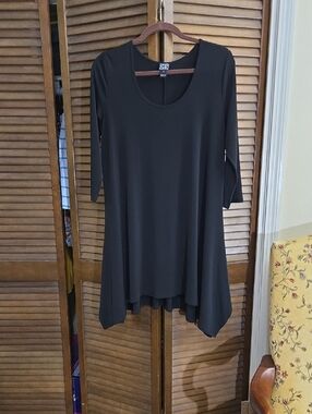 Clara Sun Woo Black Scoop Neck Swing Tunic
